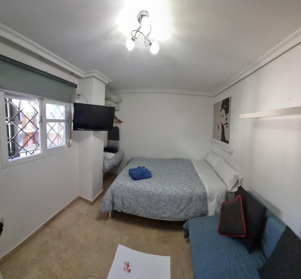 Estudio Sevilla Centro Luaran gambar